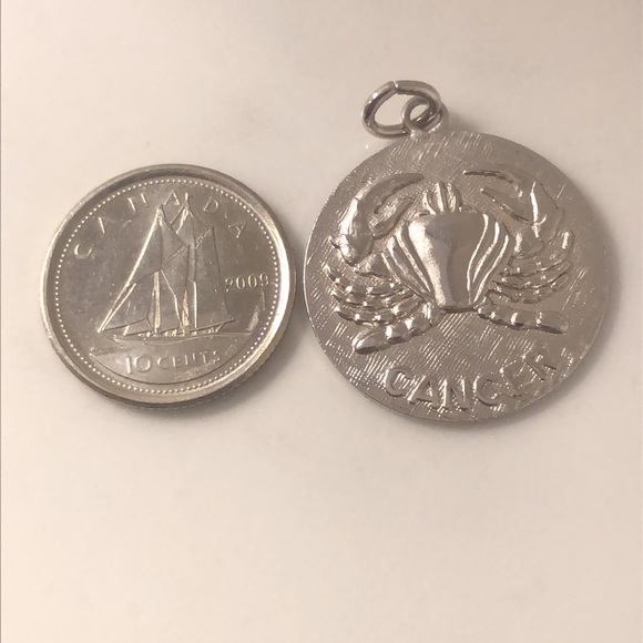 Cancer crab zodiac sterling silver vintage pendant charm - Picture 4 of 4